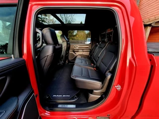 Dodge Ram 1500 2024 - 5.7 V8 4x4 Crew Cab 5'7 Laramie Night primium, image 11