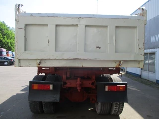 Mercedes-Benz N/A 1985 - 2633, V8 , ZF Manual , 6x4 , 3 Way tipper , Spring suspension bild 7