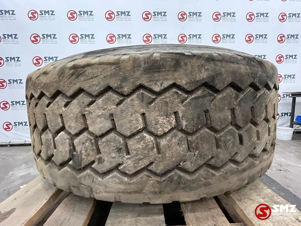 Michelin - Occ vrachtwagenband Michelin 425/65R22.5 obrázek 1