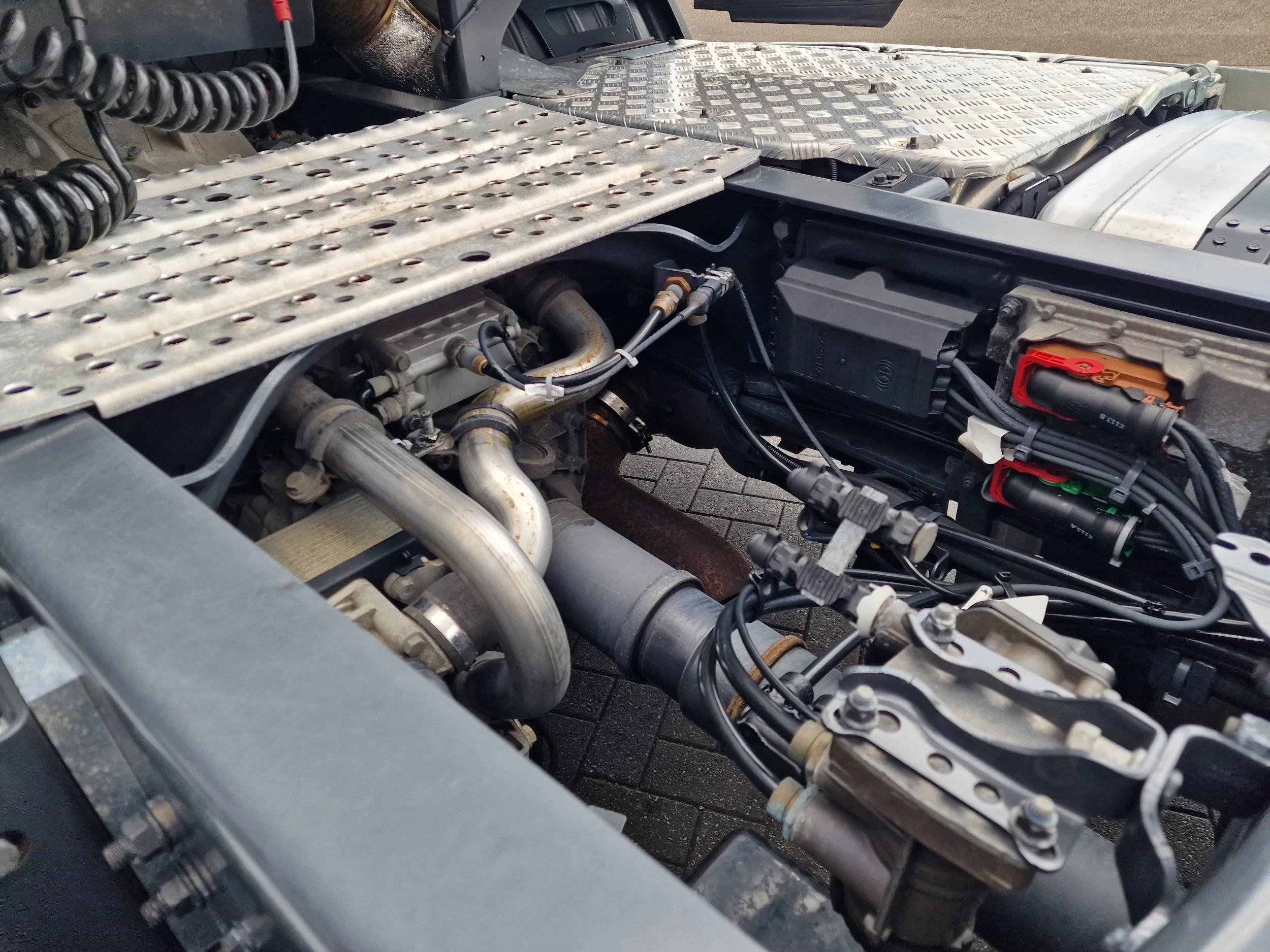 Scania S 2022 - 530S V8 NGS Highline 4x2 - Retarder - Night clima - 2x tank - Led image 28