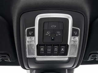 Dodge Ram 1500 2022 - 5.7 V8 Crew Cab 5'7 REBEL | Panoramadak/kantelschuif | Luchtvering | Multifunctione tailgate | Rambar | LPG&Trekhaak| 1e eigenaar| obrazek 25