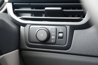 Ford Transit Custom 2026 - 320 2.0 TDCI L1H1 Trend 170pk - 2x Schuif - Camera - Stoelverwarming - Carplay - LED - Carplay zdjecie 18