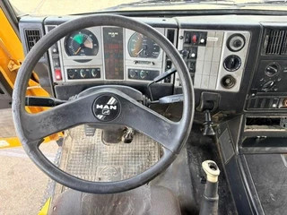 MAN FE 2001 - 410A 8x4 FULL STEEL KIPPER (ZF16 MANUAL GEARBOX / ZF-INTARDER / FULL STEEL SUSPENSION / REDUCTION AXLES / AIRCONDITIONING) immagine 11