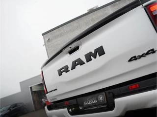 Dodge Ram 1500 2022 - 5.7 V8 4x4 Crew Cab Limited Night immagine 22