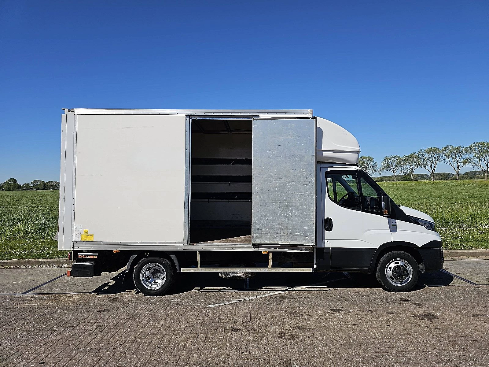 Iveco Daily 2019 - 35C16 image 13