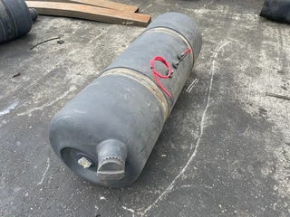 Diverse N/A - KUNSTSTOF BRANDSTOFTANK 240 LTR (140X50 CM) afbeelding 1