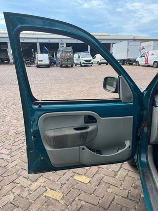 Renault Kangoo 2003 - MARGE-AUTO / ACHTERAS BESCHADIGD obrazek 14