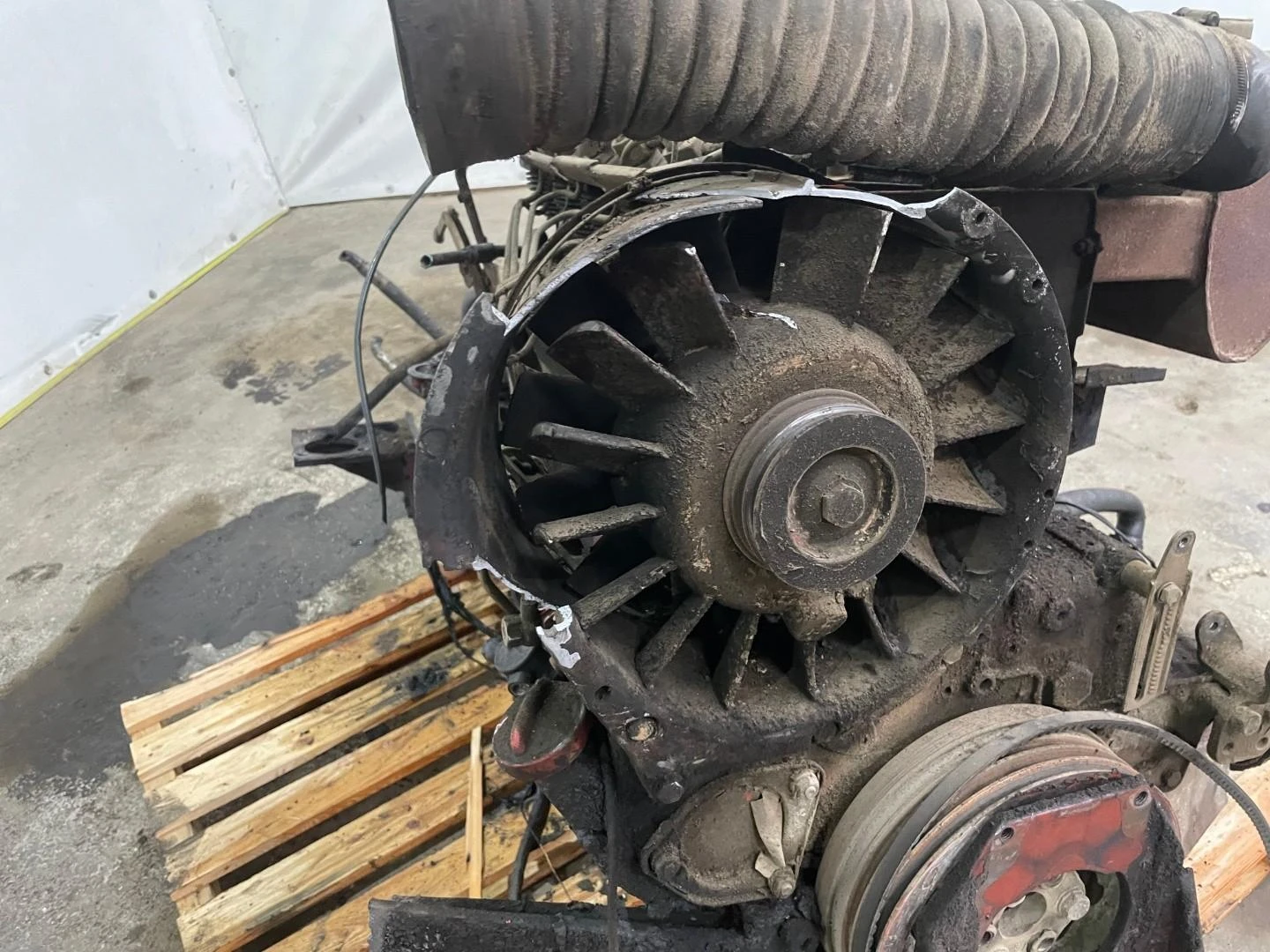 Deutz F6L912W 6-cylinder inline diesel engine afbeelding 6
