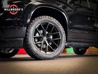 Chevrolet Silverado 2024 - High Country Black Edition Widebody 6.2 V8 420 PK imagen 15