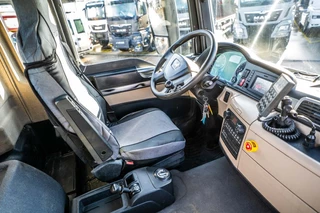 MAN TGS 2017 - 33.420 BBS +LIEBHERR 12M3 image 16