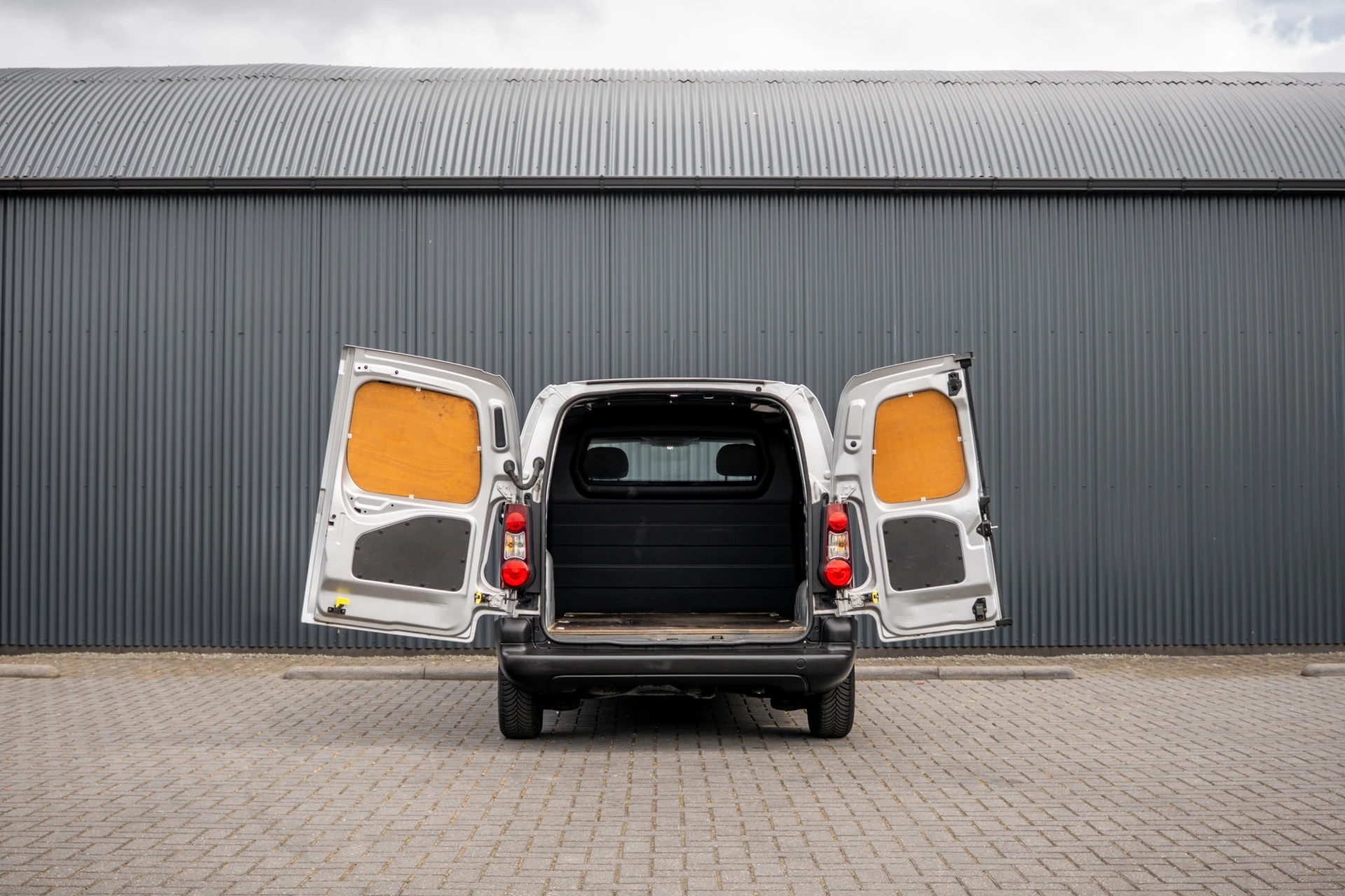 Peugeot Partner 2018 - 1.6 HDi BlueHDi 75 | Cruise | Airco afbeelding 9