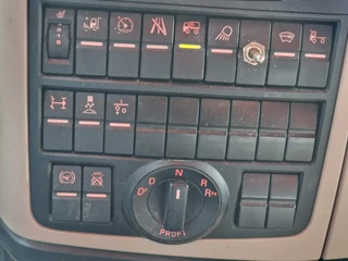 MAN TGX 2020 - 18.510 4x2 - Lowdeck - Custom interior - Full air - Night clima - Euro 6 - Alloy wheels afbeelding 16