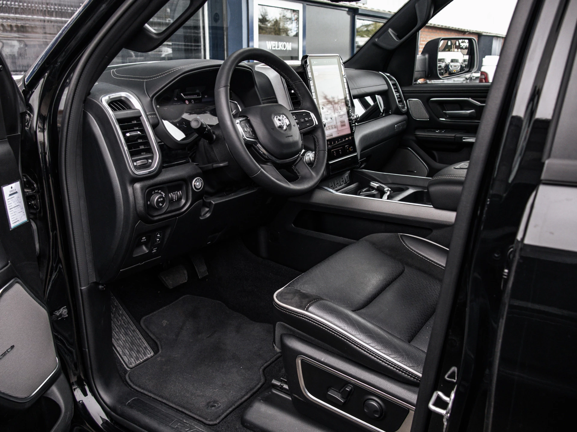 Dodge Ram 1500 2024 - Laramie Premium imagen 13