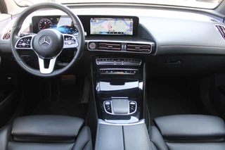 Mercedes-Benz EQC 2022 - 400 4MATIC 80kWh (SOH 95.84%) Luxury LEDER SCHUIFDAK KEY-LESS GO TREKHAAK SFEER image 2 miniature