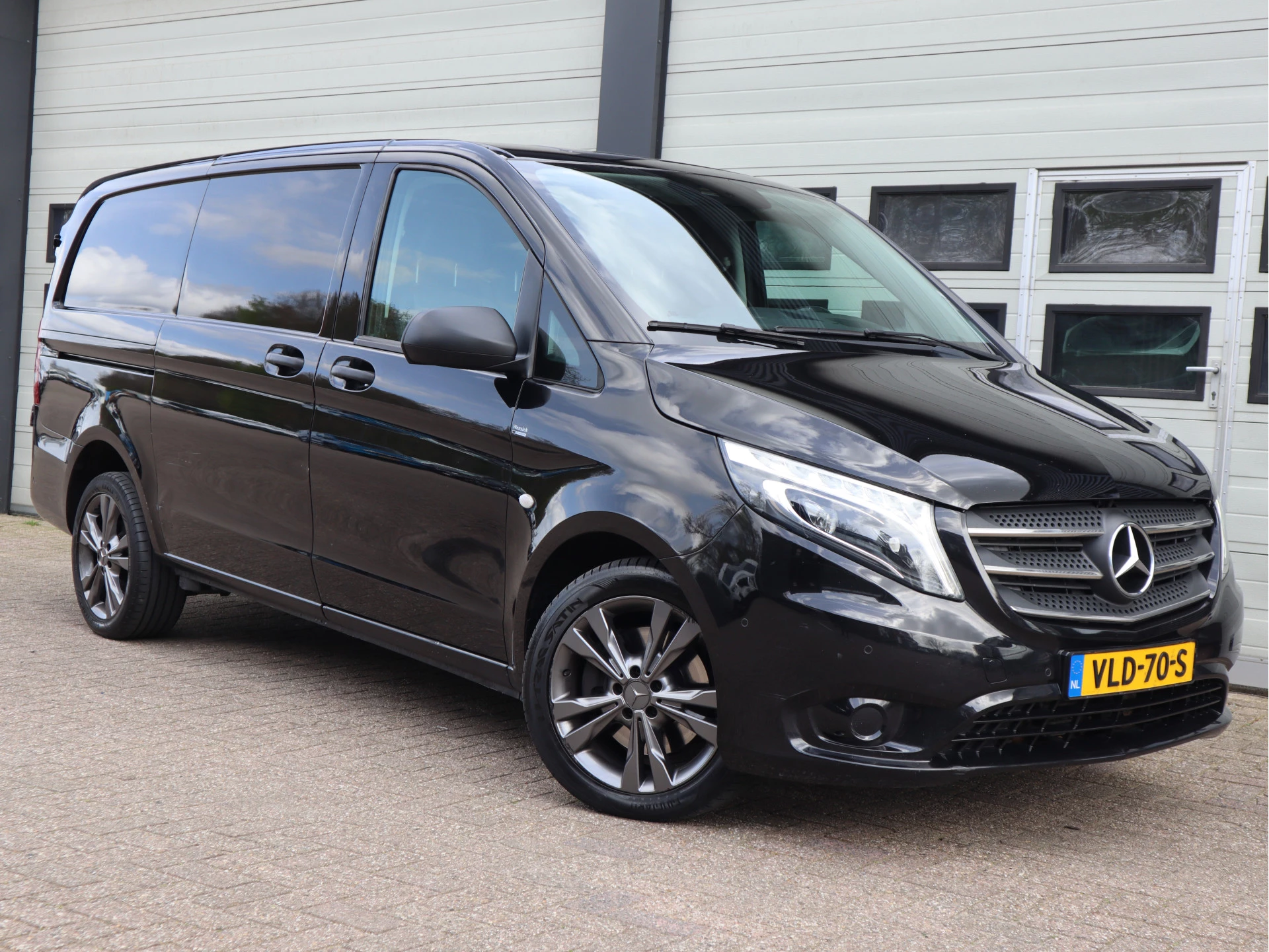 Mercedes-Benz Vito 2019 - 119 CDI Automaat Euro 6 - Lang L2 - Trekhaak - LED - Camera image 2