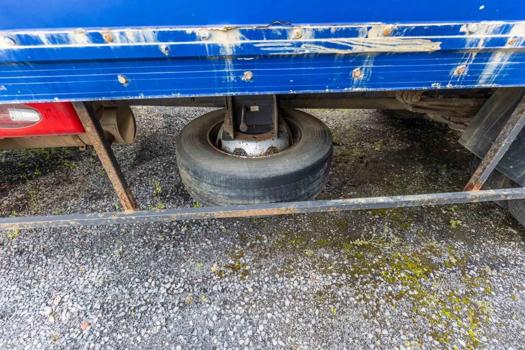 Renault 2005 - MIDLUM 220 (16t) DCI + DHOLLANDIA obrázek 13