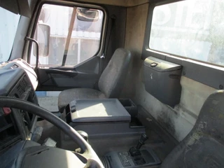 Renault Premium 260 2001 - , Manual , 2 way tipper image 13