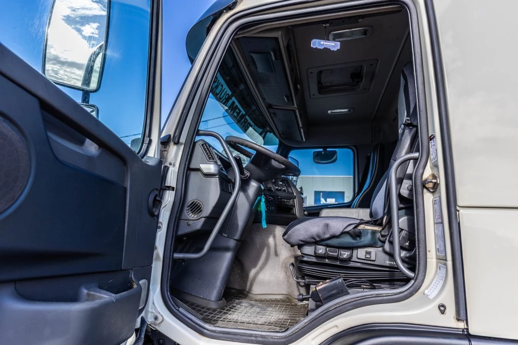 Volvo 2011 - FMX 460 - TIPPER / TRACTOR obrázek 23