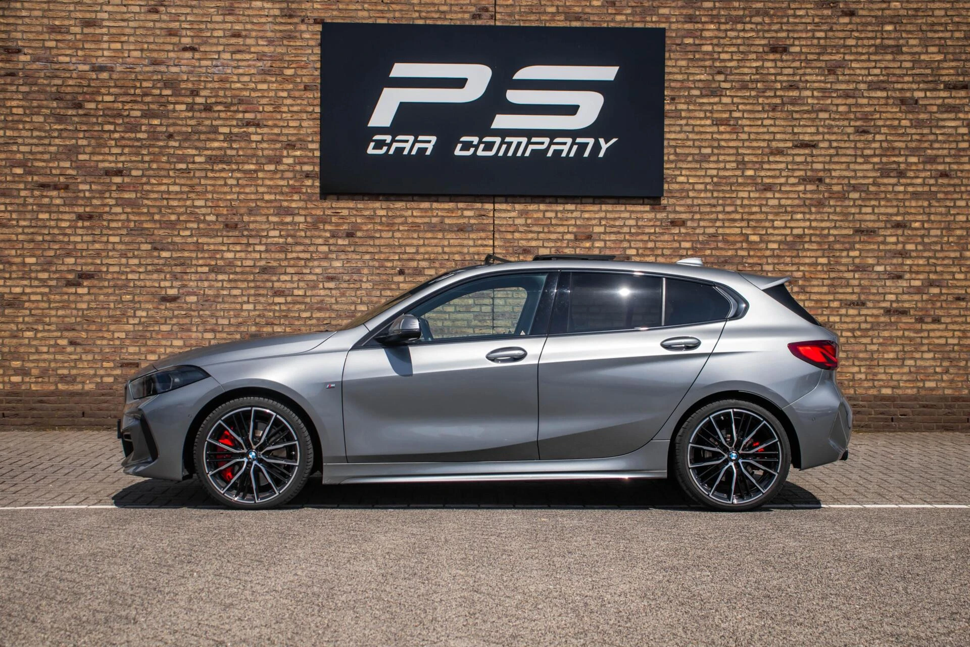 BMW 1 Serie 2023 - 120i M-Sport, NAP, 1ste eig. Dealeronderhouden afbeelding 3
