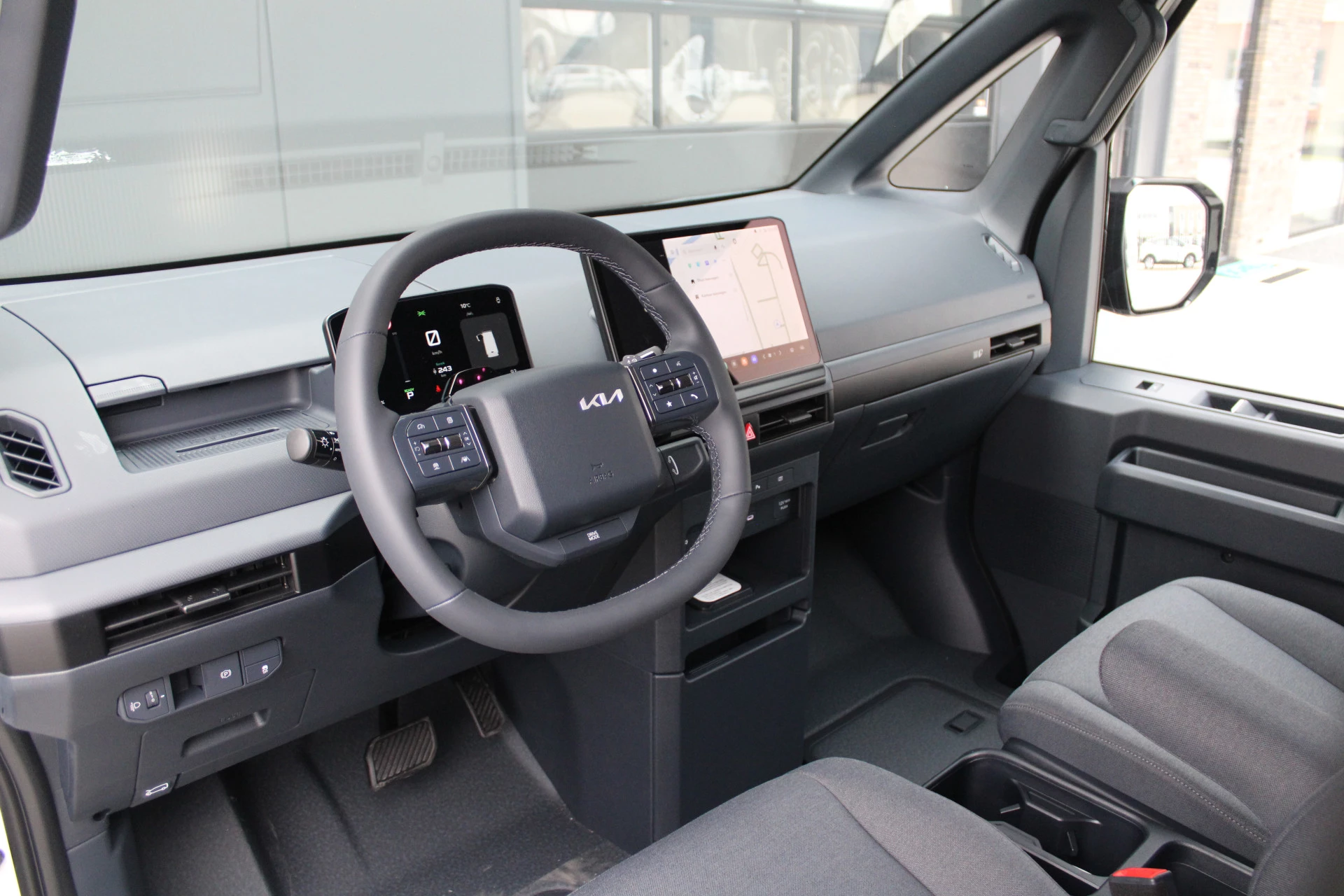 Kia PV5 2026 - L2H1 Plus 71.2 kWh 164pk - 416km WLTP - Stoel/Stuurverwarming - Keyless - V2L - Camera - ACC met stuurhulp - Rijklaar afbeelding 15