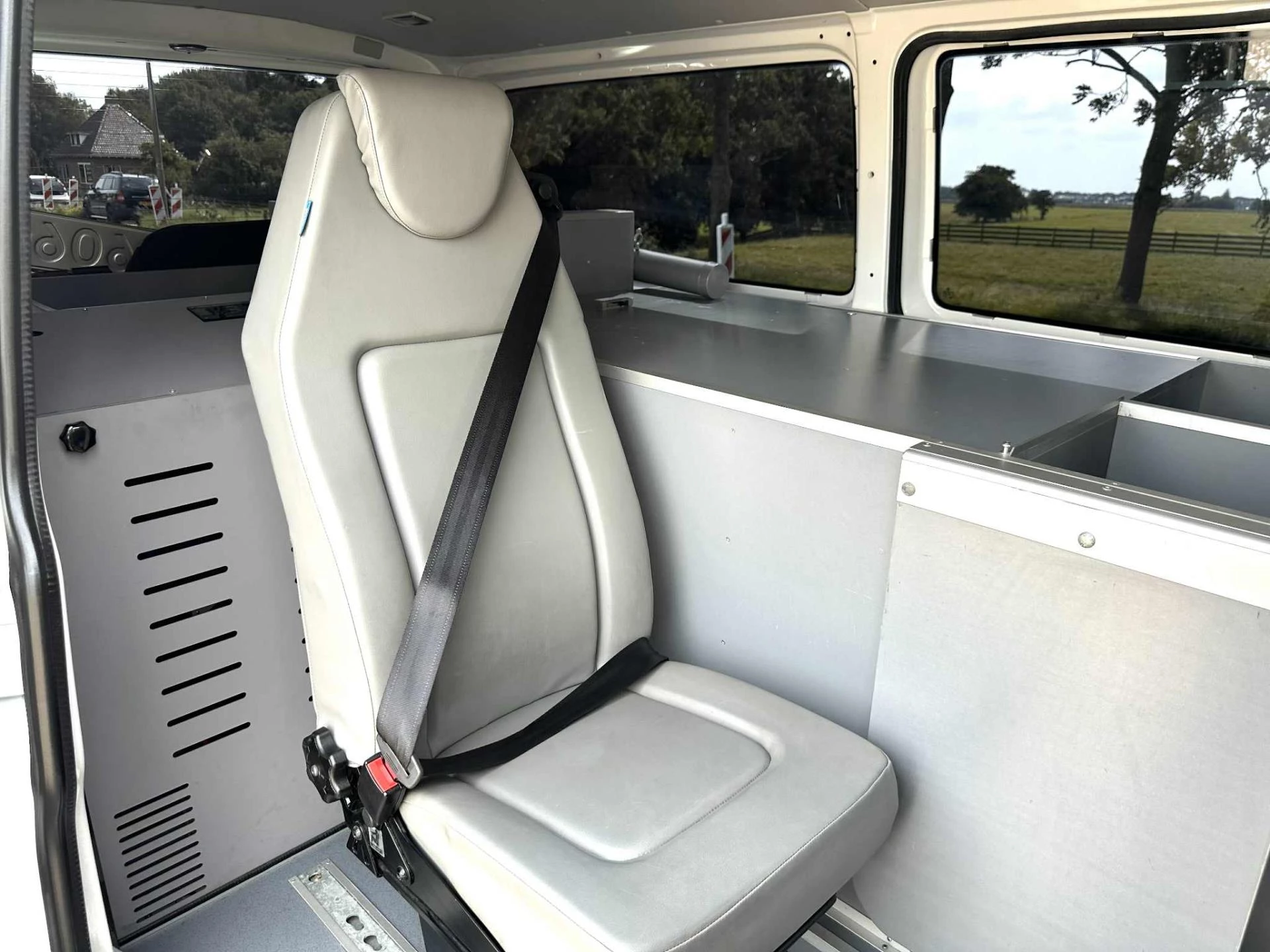 Volkswagen Transporter 2016 - Kombi 2.0 TDI L2H1 Marge EURO 6 CAMPER BASIS!!! 204 PK!!! afbeelding 47