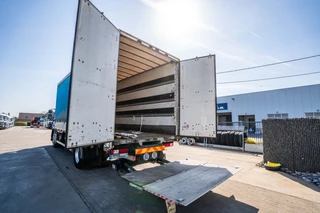 Renault N/A 2010 - PREMIUM 270 DXI +DHOLLANDIA 1.5T obrazek 8