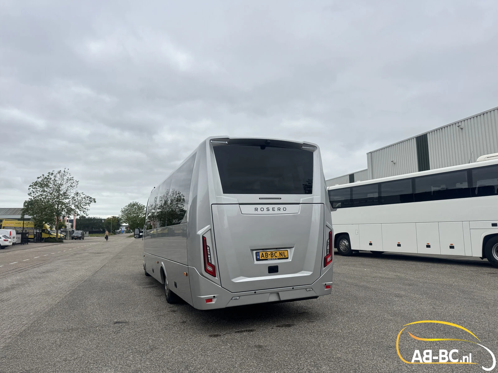 Iveco Rosero First Touring Electra, range 336 km, 24 Seats 2026 obrázek 17