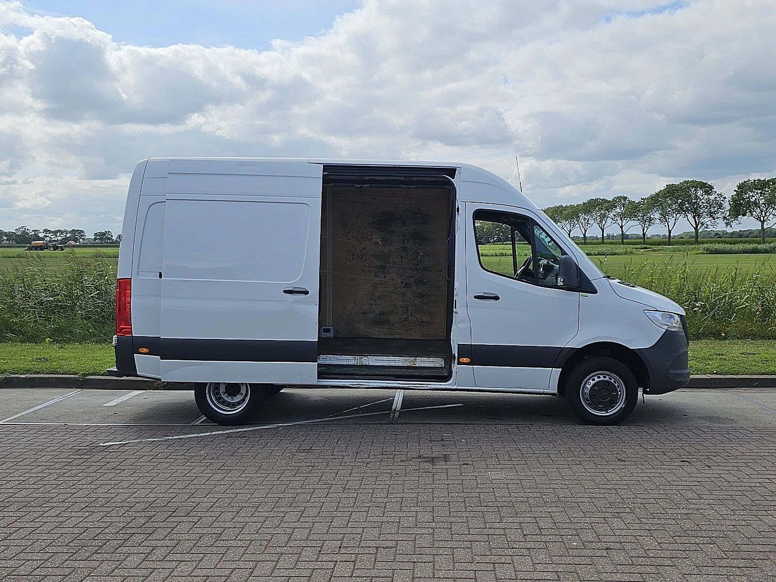 Mercedes-Benz Sprinter 2019 - 516 obrázek 13