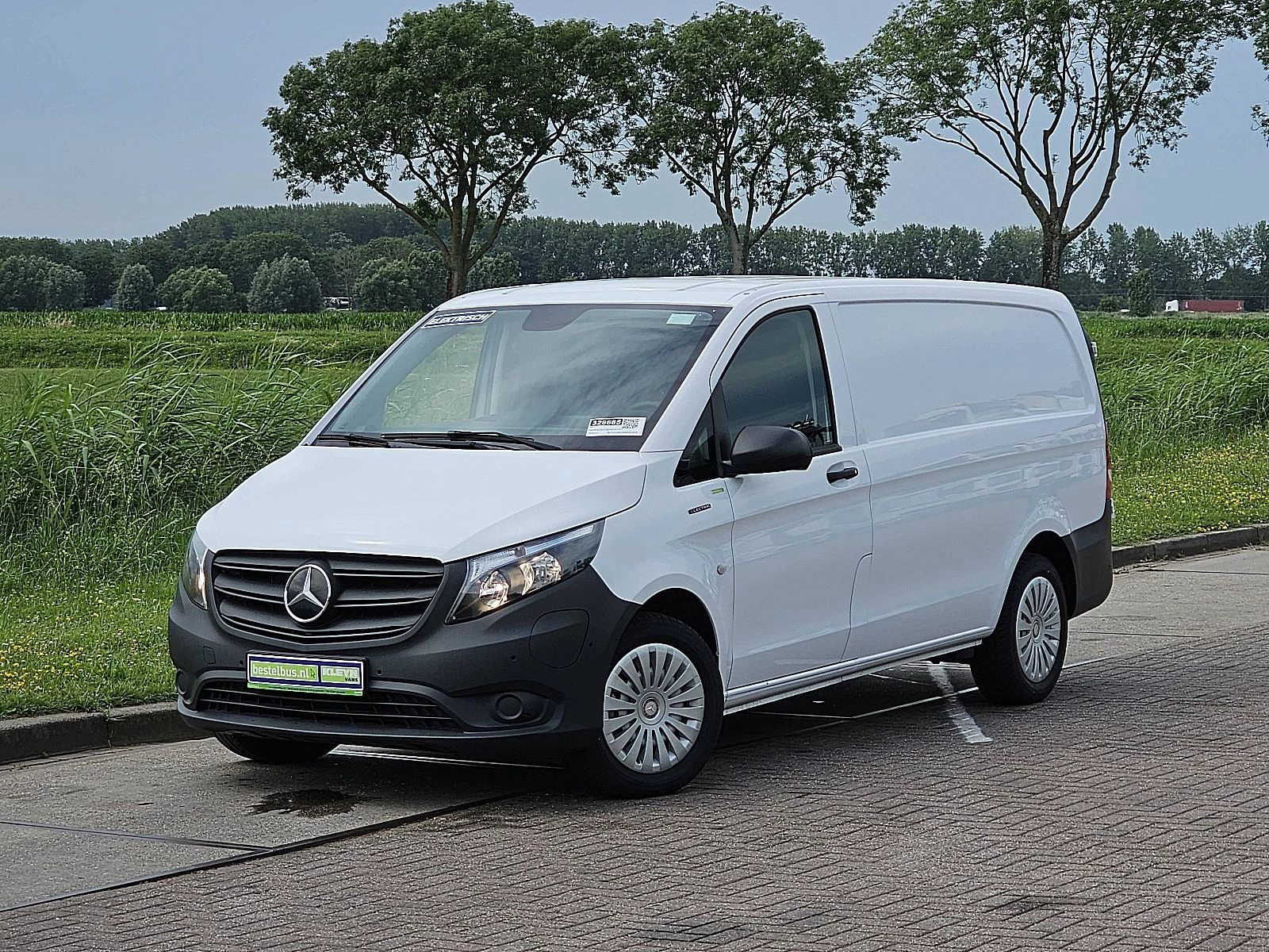 Mercedes-Benz eVito 2024 Bild 2