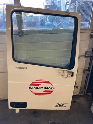 DAF N/A 2016 - 1881863 PORTIER RECHTS bild 1