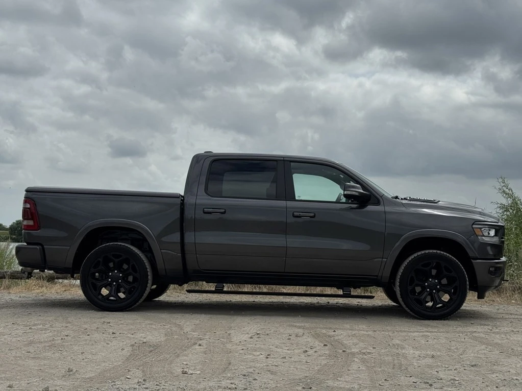 Dodge Ram 1500 2019 - LARAMIE 5.7L V8, 1E EIG, ONDERH HISTORIE, LIMITED WIELEN, PANO, 360, H&K, BLIS, ACC, LUCHTVERING afbeelding 3
