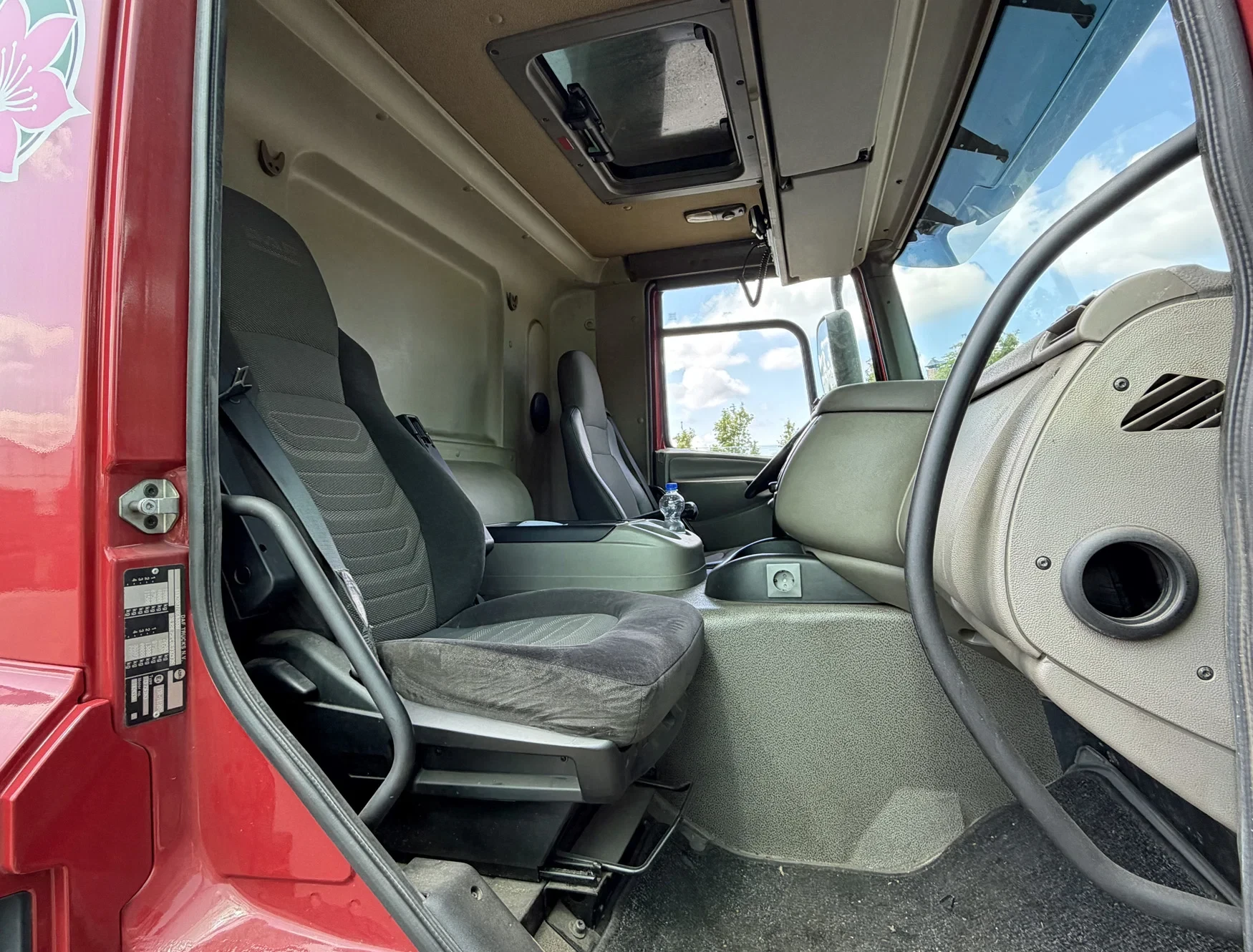 DAF CF 75.310 2012 - EURO 5 FT BURGERS BOX TAIL LIFT AIRCO SUPER CONDITION NL-TRUCK afbeelding 14