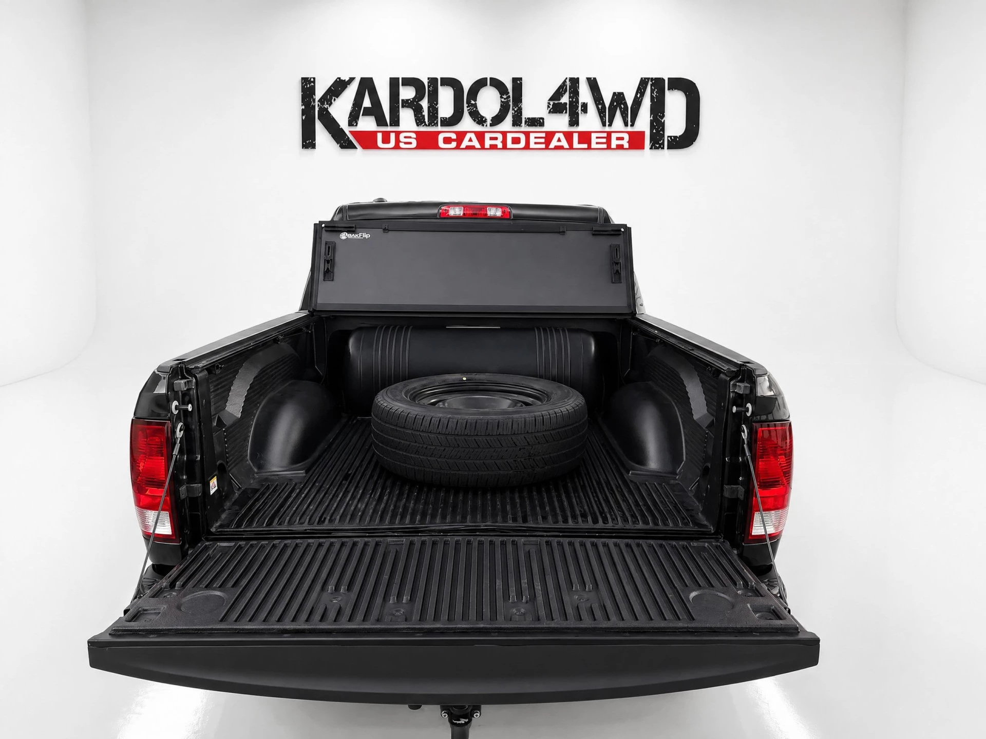 Dodge Ram 1500 2024 - 5.7 V8 4x4 Crew Cab 5'7 | Trekhaak 13-polig | 200 L LPG | Leren bekleding | obrázek 3