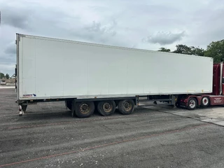 Schmitz Cargobull N/A 2012 - Schmitz Cargobull PRICES FROM €6950 TO €8950,- 40 X CARRIER 1850 MT D/E SAF AXELS afbeelding 3