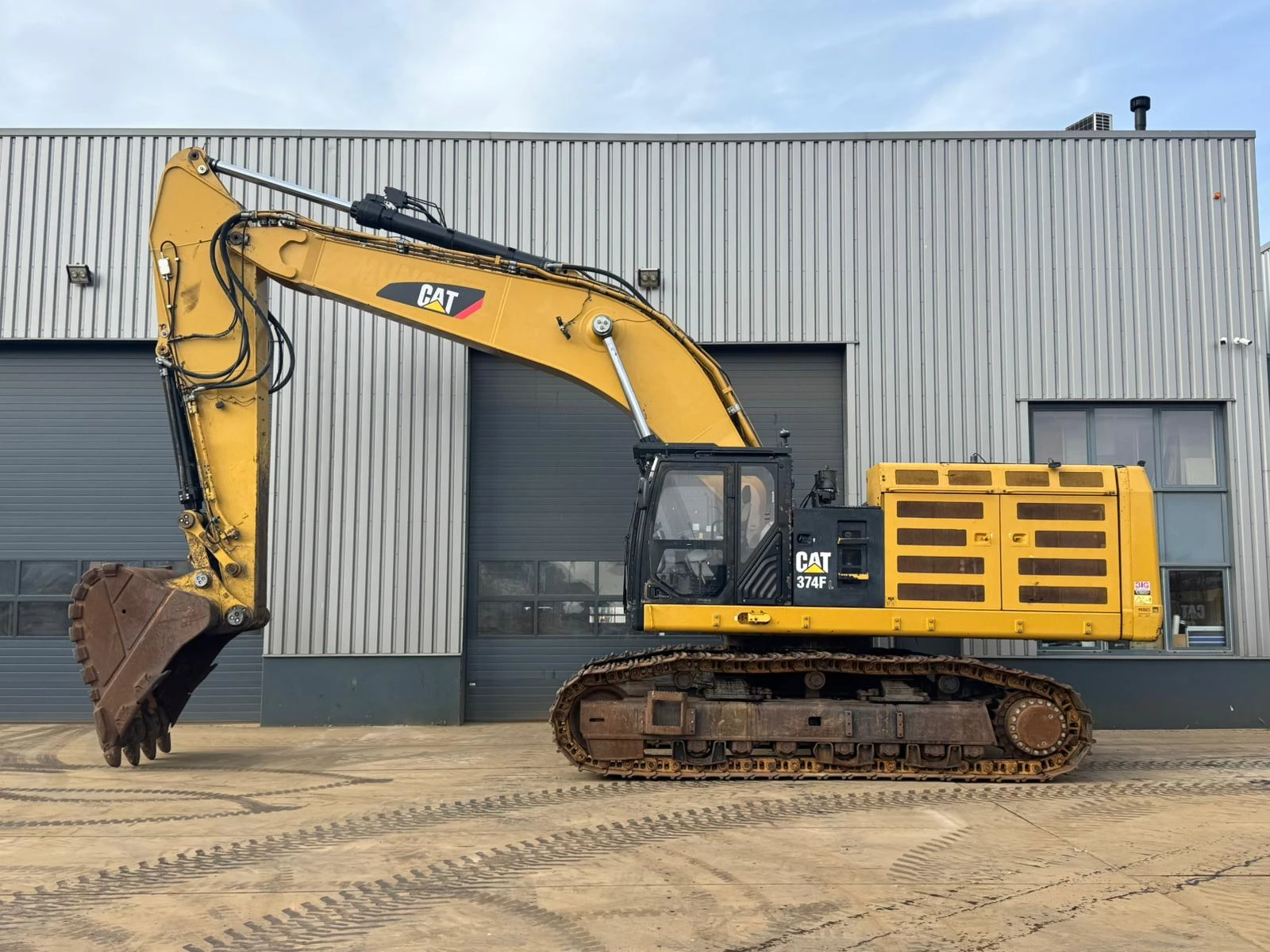 Caterpillar 374FL 2013 afbeelding 1