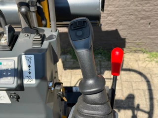 XCMG N/A 2026 - XE10e Rupsgraafmachine Snelwissel + Joysticks & Bakkenset KUBOTA MOTOR zdjecie 22