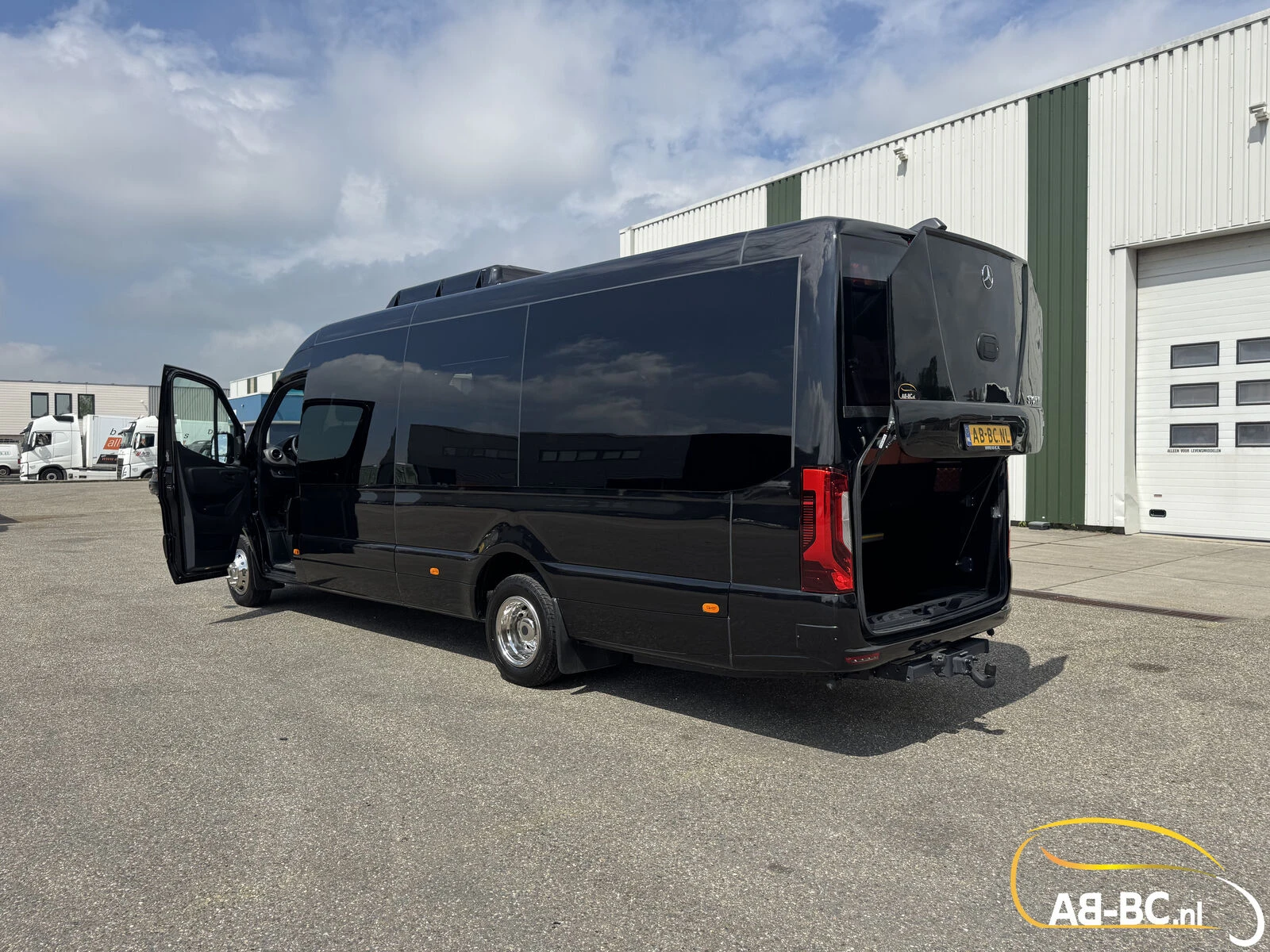 Mercedes-Benz 519 Storm, 21 Seats large luggage space, Euro 6 2026 Bild 24