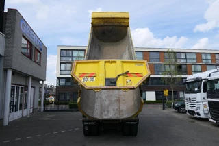 Mercedes-Benz Arocs 4151 2019 - | 8X6 | Voith Retarder | 250470Km | 2019 | Full Spring Suspension | New Tires 100% | Manual Gearbox | French Truck obrazek 10