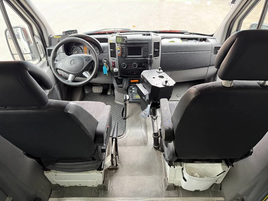 Mercedes-Benz Sprinter 2014 - Transfer 4x4 image 11