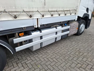 Renault T480 COMFORT 2017 - / DOUBLE TANK / TIR LINE / TUV:30-03-2026 / THROUGH LOADING SYSTEM / LWDS / AUTOMATIC / EURO-6 / 2017 afbeelding 13