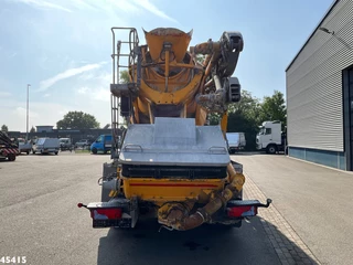 MAN TGS 2015 - 35.440 Euro 6 10x4 CIFA 12m³ Mixer + CIFA pump Just 200.228 km! image 3