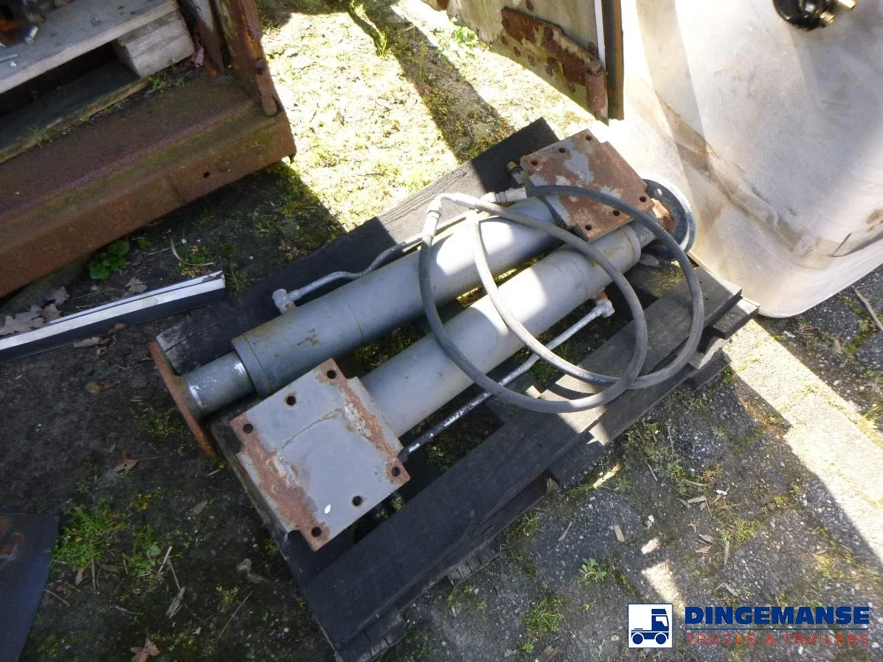 2 Support legs for loading crane изображение 1
