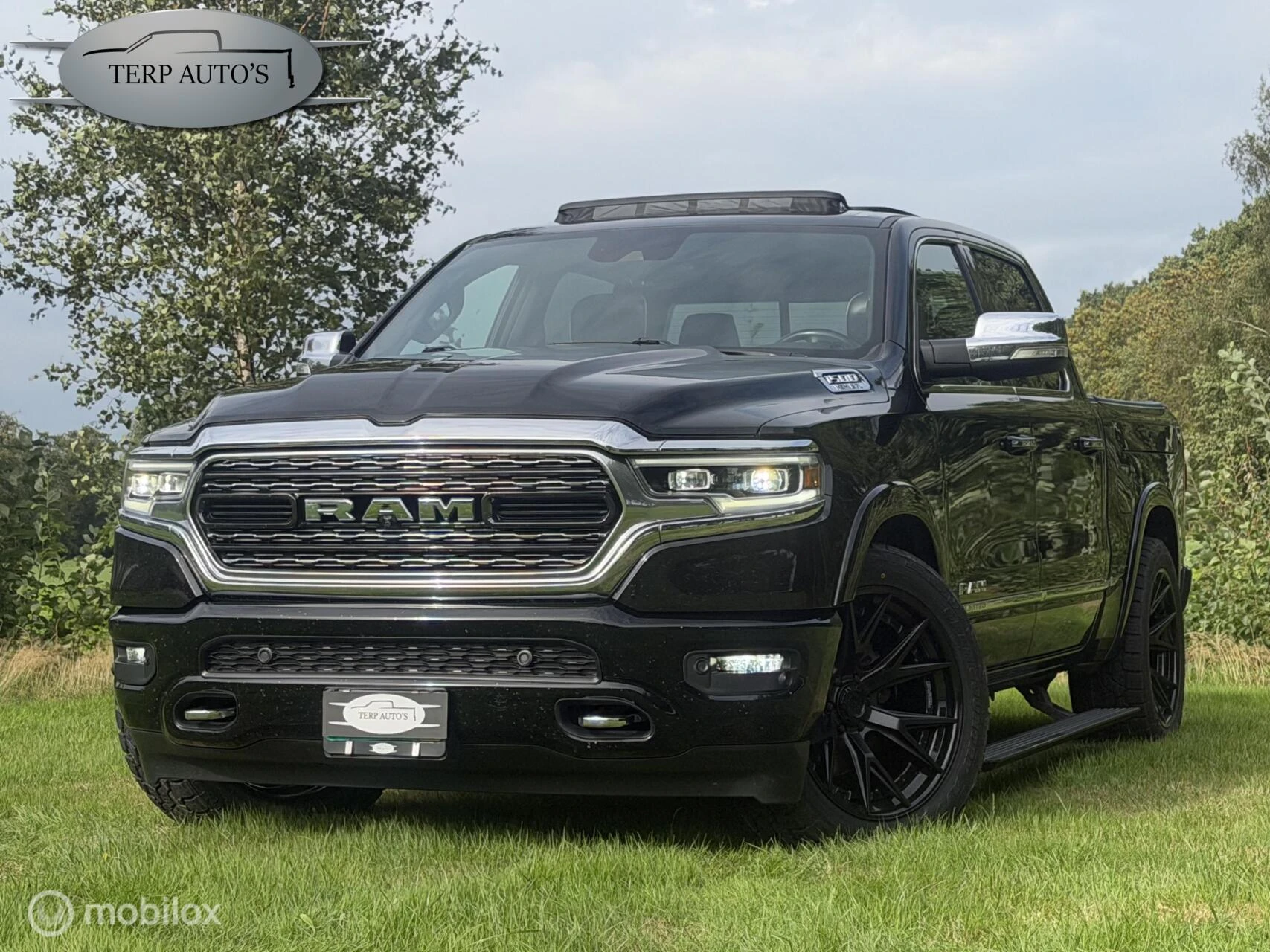 Dodge Ram 1500 2020 - 4X4 5.7 V8 4x4 Crew Cab 5'7 Limited image 1