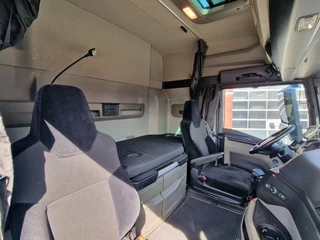 MAN TGX 2021 - 33.510 6x4 - Facelift - Low km 252Tkm - Navi - Sliding 5th wheel - PTO/Hydraulic image 21