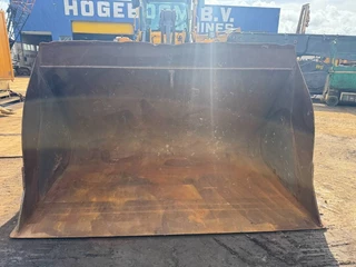 Volvo N/A 2006 - L 120 E zdjecie 8