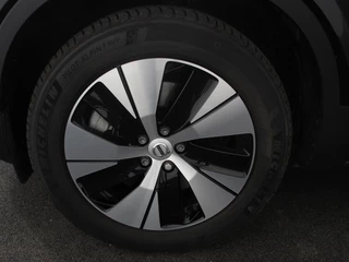 Volvo XC40 2023 - 1.5 T5 Plug-in hybrid Plus Dark imagem 2 miniatura