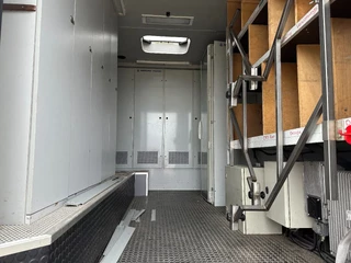 Scania P 2010 - P230 TOP: multifunct. ruimte met airco (camper?), 22kVA generator, hydr. steunpoten, beloopbaar dak, keuken, APK 10-2026 immagine 6