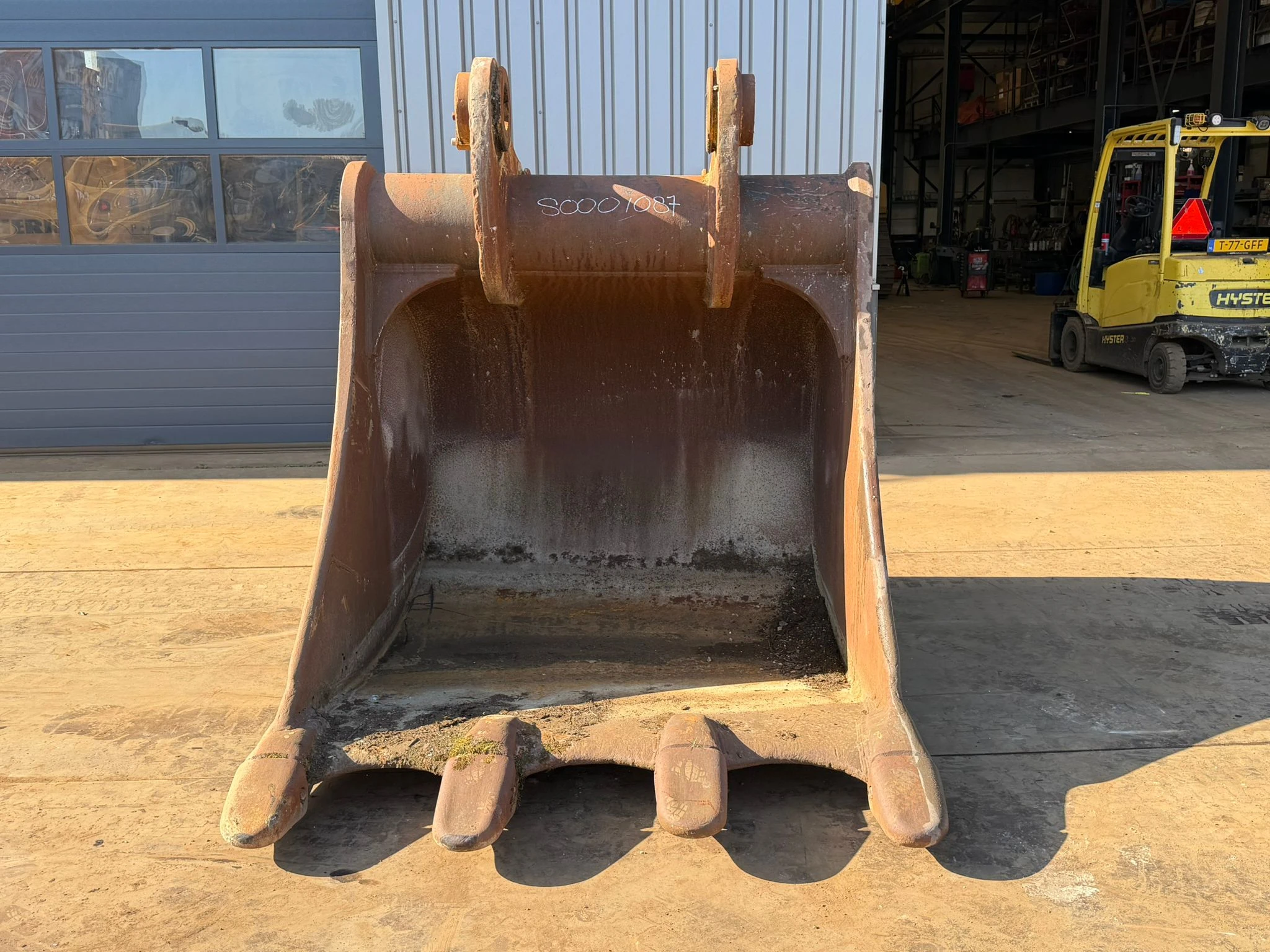 Caterpillar Caterpillar teeth Bucket 385 Bild 1