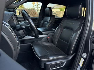 Dodge Ram 1500 2021 - LARAMIE NIGHT WIDEBODY 5.7L V8, LUCHTV, HUD, PANO, H&K, 360, ACC, ORIG NED obrazek 7