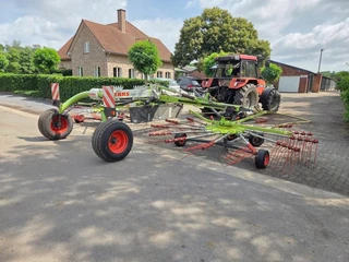 CLAAS 2010 - Liner 2900 image 2 thumbnail